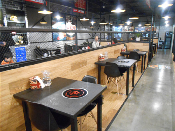  客瑞吉芝士排骨 李村萬(wàn)達(dá)店火燒石餐桌